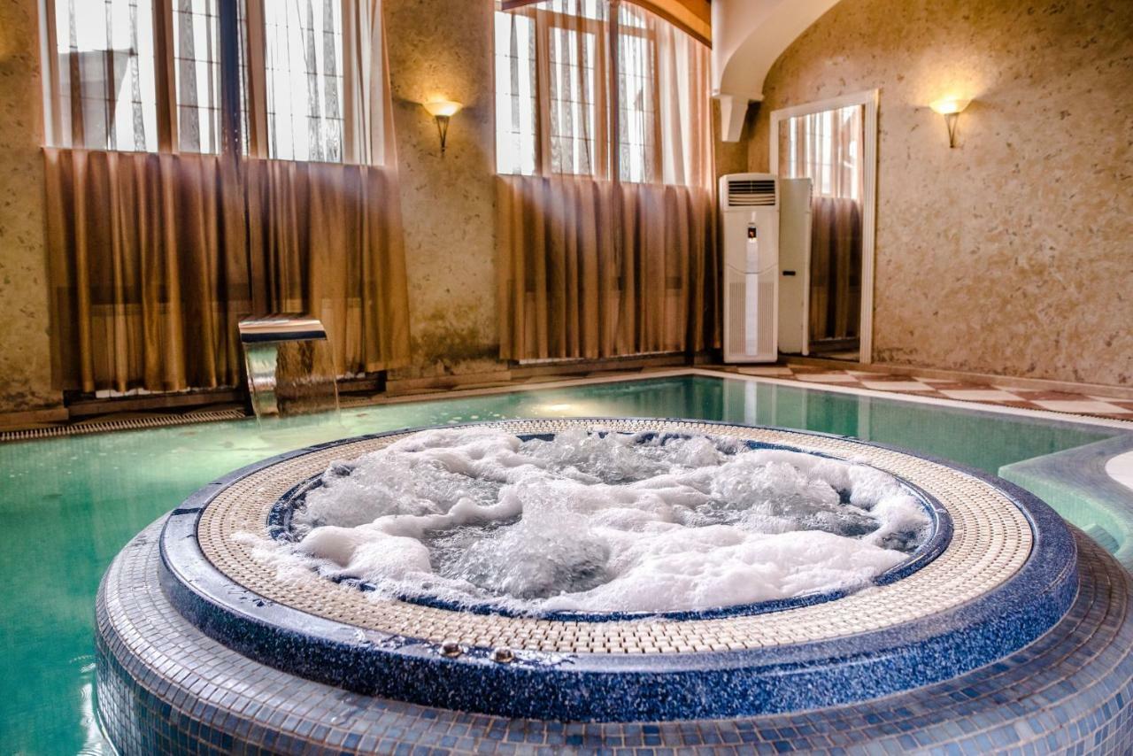 Gorny Ruchej Hotel Hora Bagian luar foto